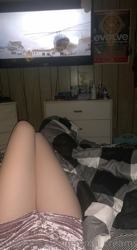 emma creams pornstar exclusive gallery