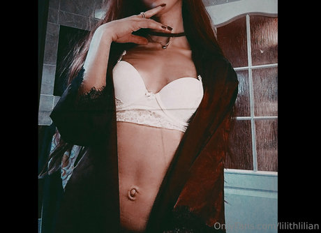 petite onlyfans nude archive