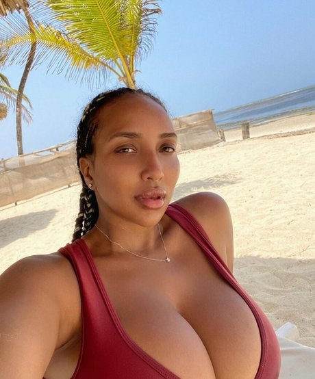 ShayLiving pornographic actress picture