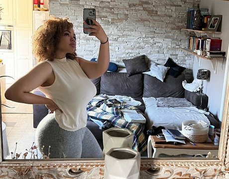 Teeee pornstar sex galleries