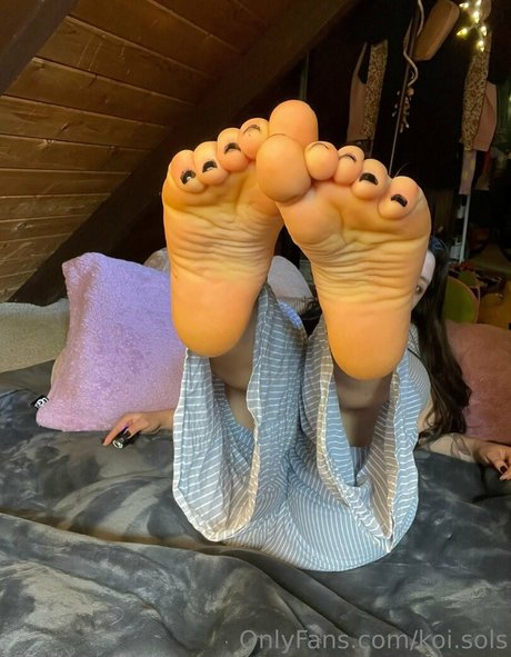 koi sols naked pornstar pic