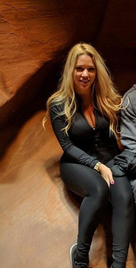 Nicolle A adult star pics