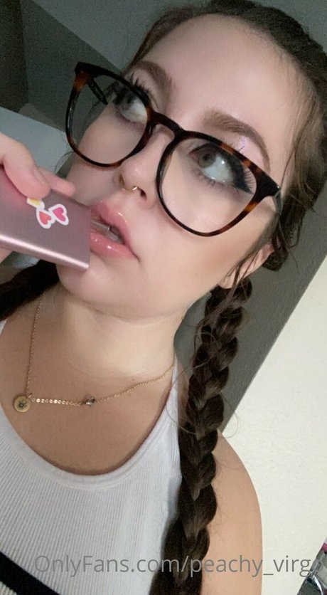 peachy virgo star nudes photo