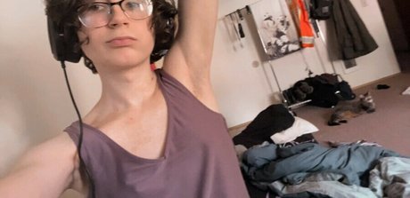 Bellafwee erotic star archive