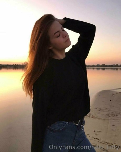 helo kitty hd actress galleries