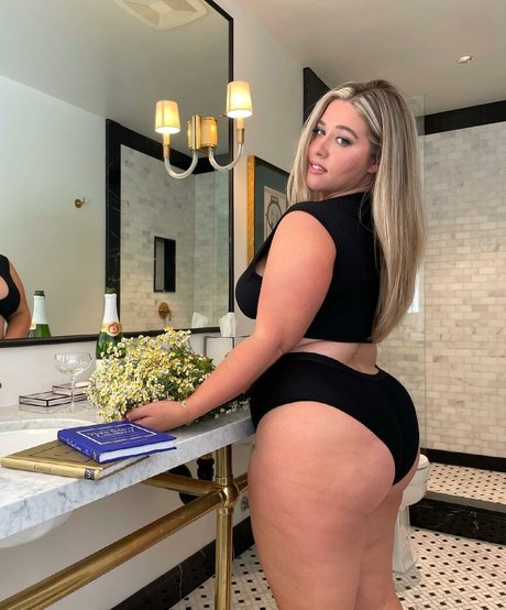 Ellanabryan art pornstar pictures