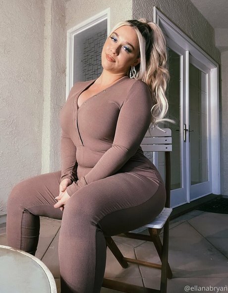 Ellanabryan model top pics