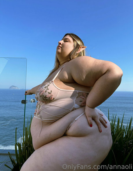 annaoli sexy star picture