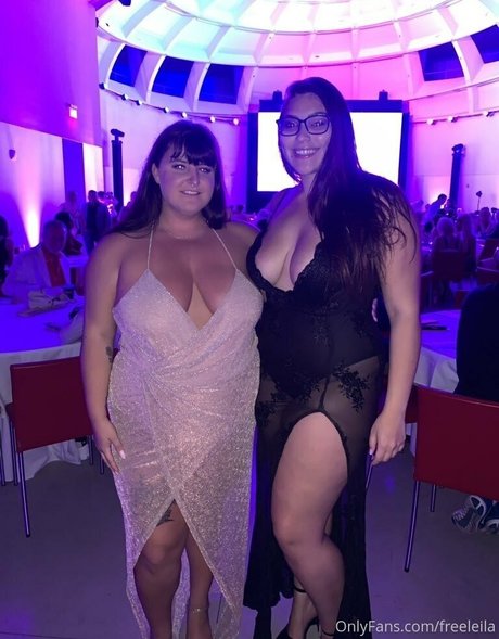 blonde famous onlyfans exclusive pictures