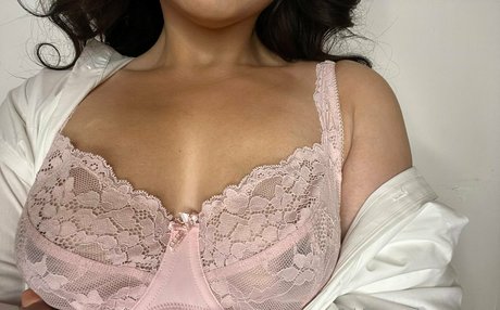 lesbian feet onlyfans free sex galleries