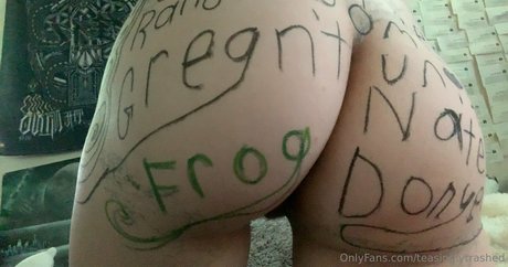 teasinglytrashed erotic model archive