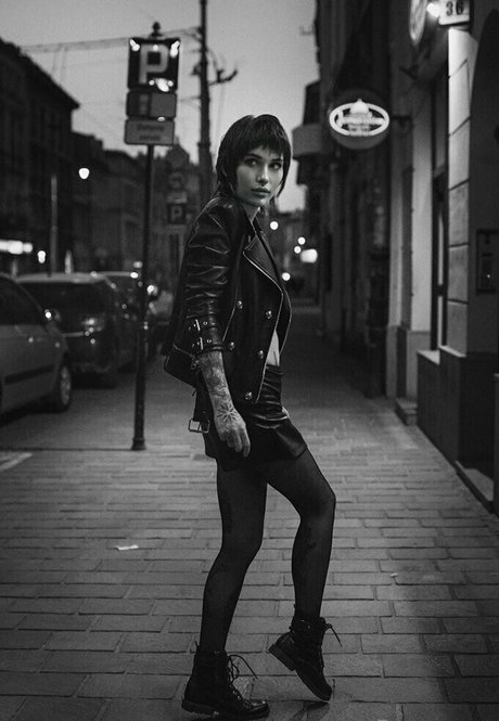 trimmed onlyfans art naked galleries