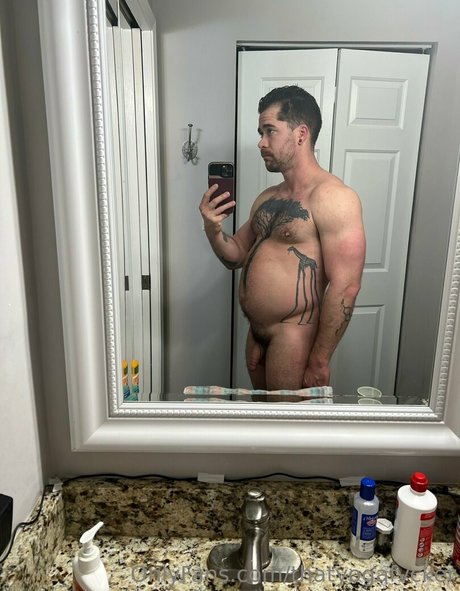 thatyogafvcker nude model picture