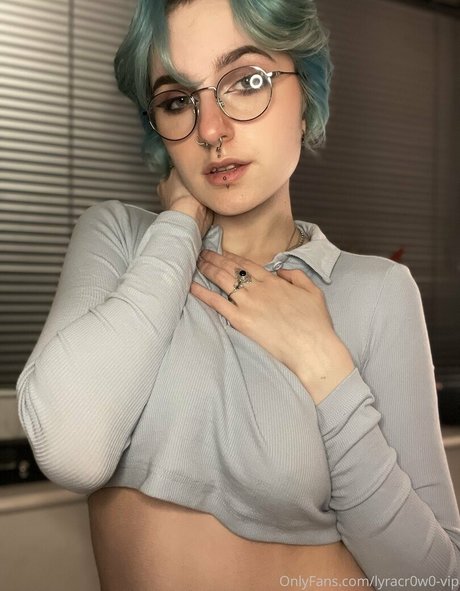 lyracr0w0 vip pornstar nude image