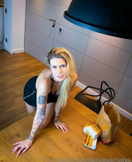 giasnudes nice pornstar pics