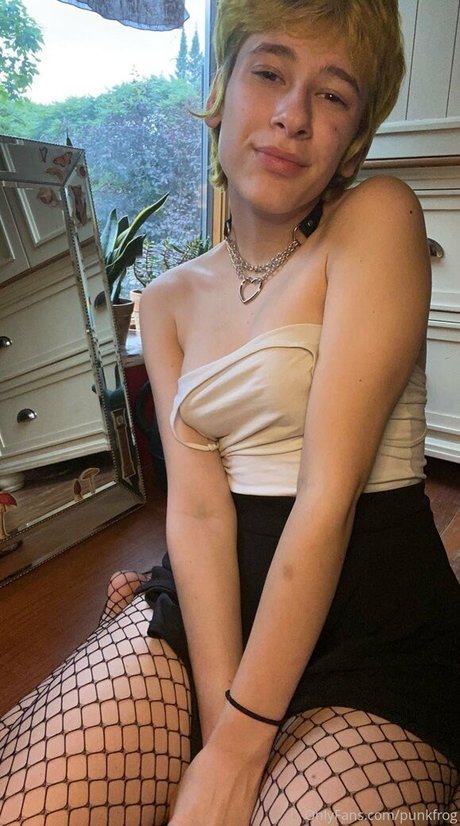 punkfrog perfect actress photos