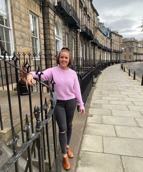 Chloe G adult star pics