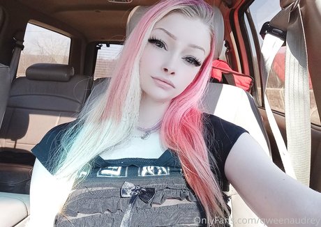 eating onlyfans sexy archive