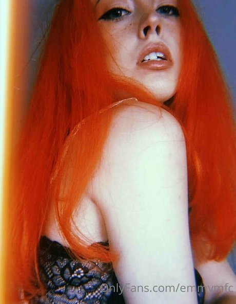 emmymfc star erotic photo