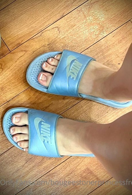 bougeestonerprincessfree nice model photo