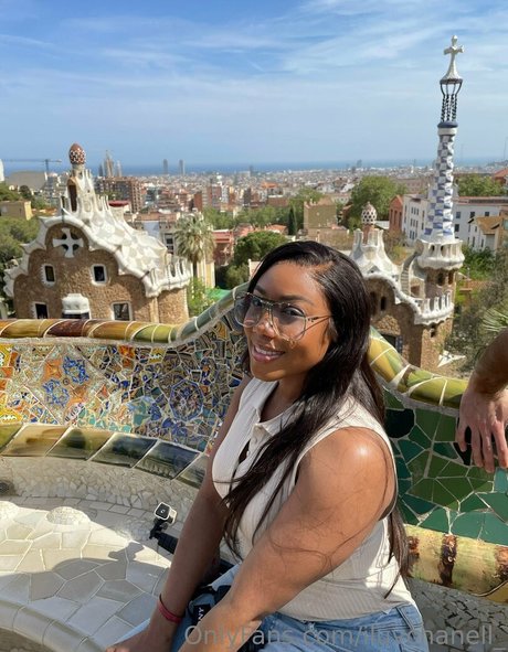 iluvchanell_ model high quality images