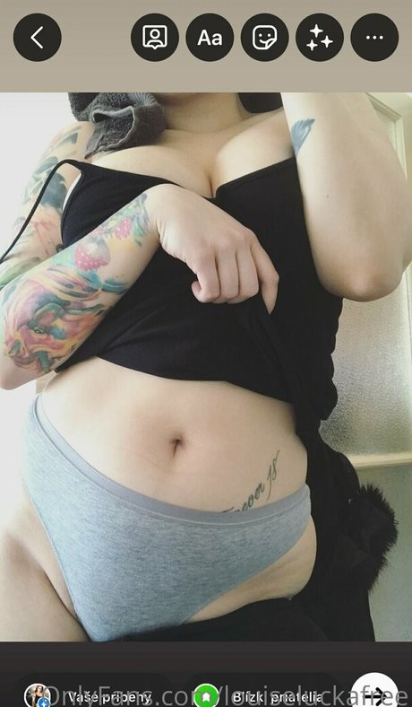 louiseluckafree free model pic