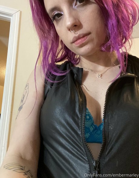 embermarley pornstar exclusive image