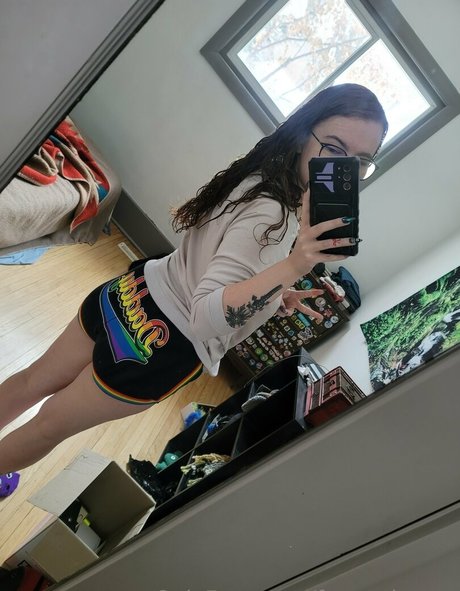 freeartieeros sexy actress photos