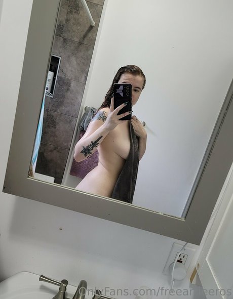 freeartieeros naked pornstar pic