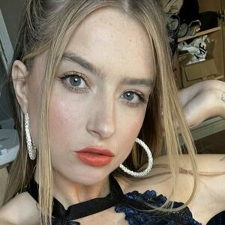 Chelsea Norman nice model images