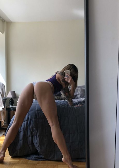 Hanako Elizabeth model pretty pics