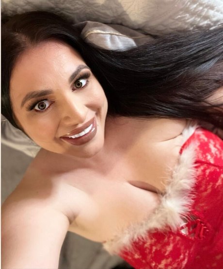 JasmineJamesx art star photos