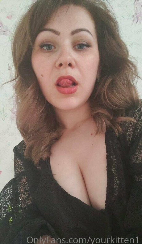 yourkitten1 star erotic gallery