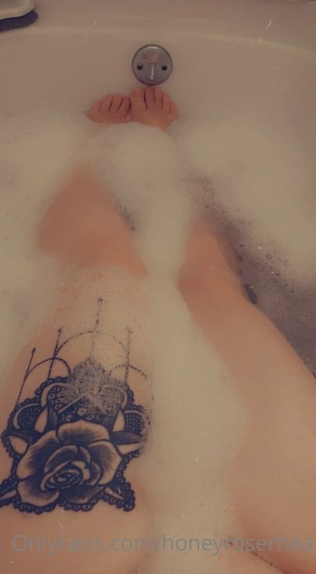 honeyroserhea nude actress pic