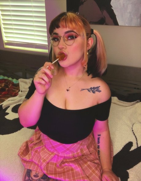 japanese schoolgirl onlyfans free nude image