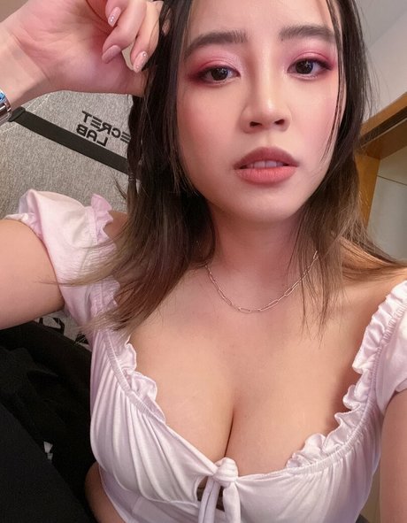 Xktie perfect model gallery