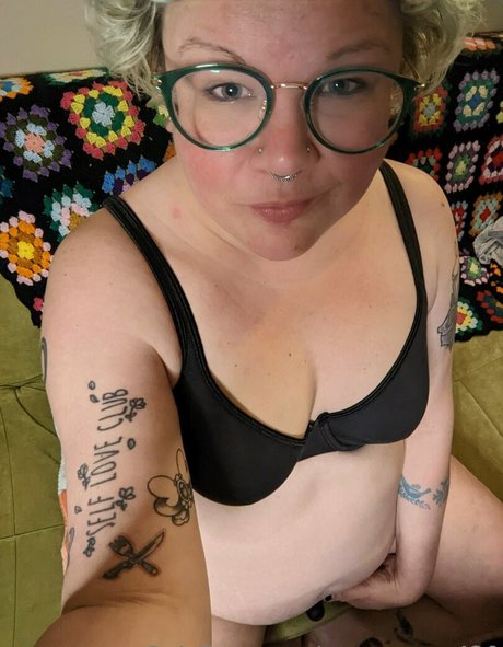 queergreer420 model nice pics