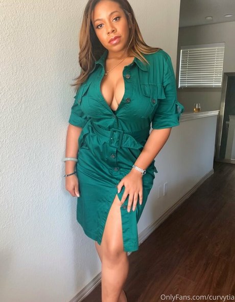 realtexascurves sexy actress pic