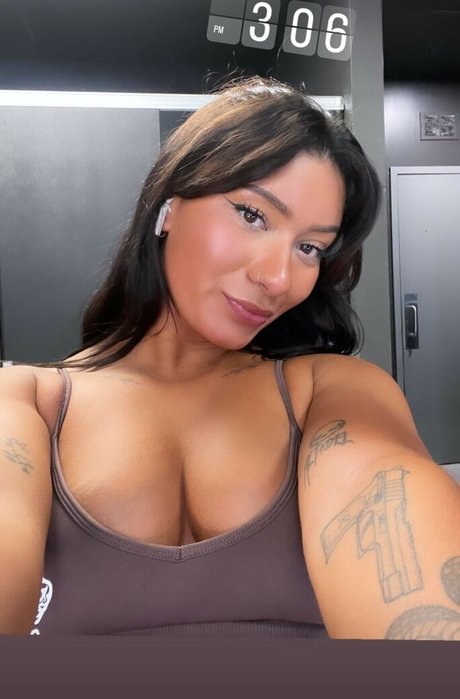 Cupc8luvv sexy actress photo