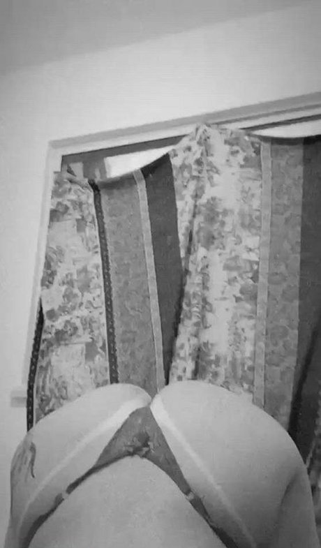 Niccole Rodrigues perfect model gallery