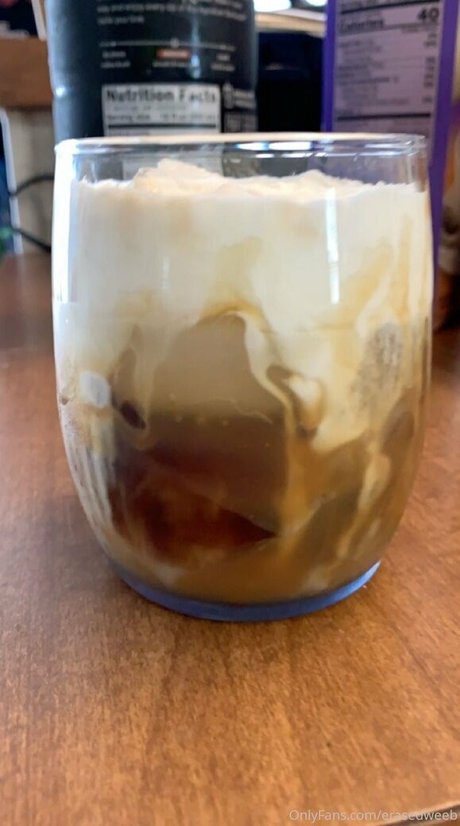 busty mom onlyfans adult photos