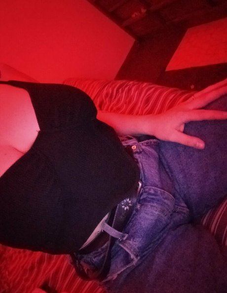 x luna x model pretty pictures