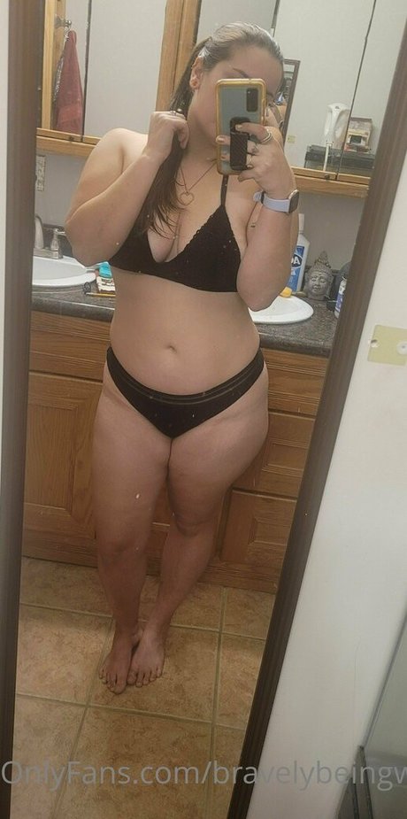 bravelybeingwoman pornstar picture
