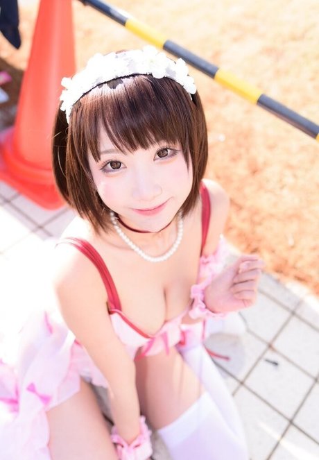 SeeU Cosplay nude actress pic