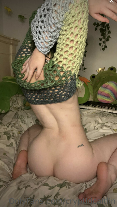 sapphic thespian nudes model img