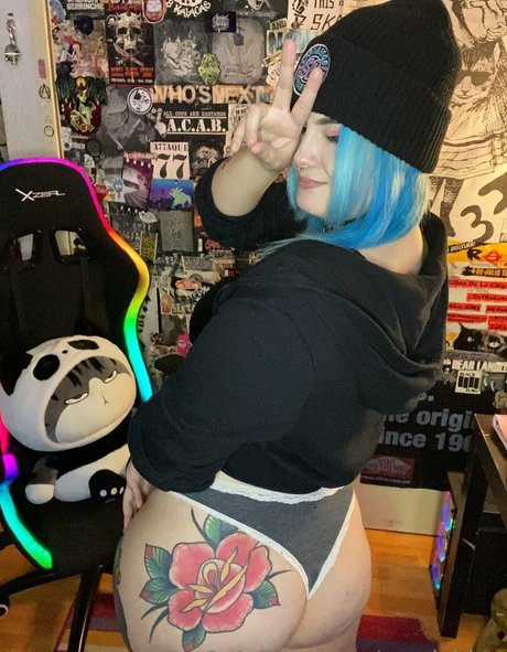 sandyblux model sexy image