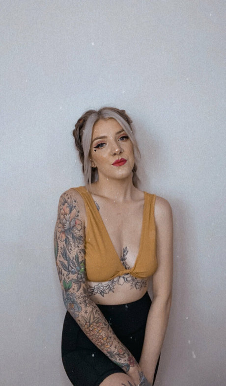 asian petite onlyfans hot pics