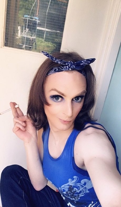 itszoestarr model high quality images