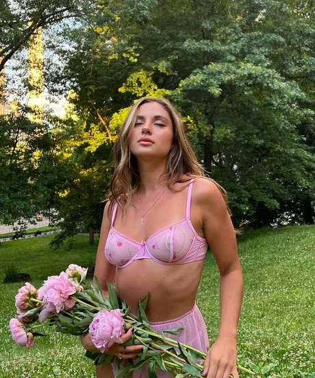 Karina Achaeva naked pornstar pictures