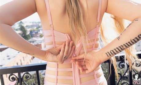 Malory Malibu exclusive model galleries